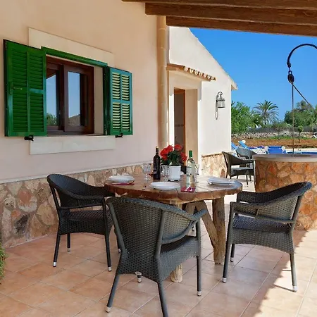 Villa Xuri